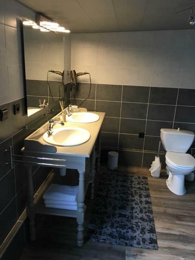 Le Charm'En Gite Villa Турне Екстериор снимка